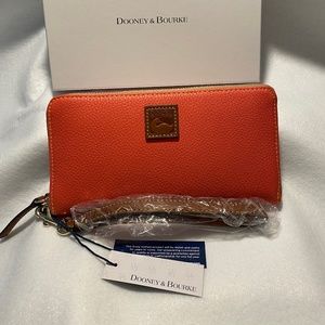 NWT DOONEY & BOURKE Pebble Grain Large Zip Around Wallet in Geranium